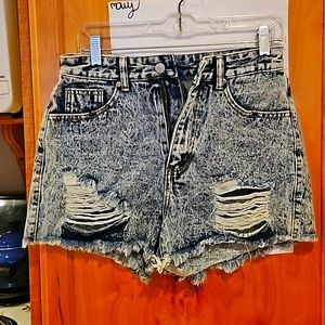 Distressed Jean short, high waisted shein M never worn